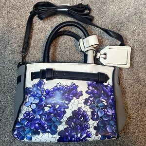 REED Handbag Hyacinth Floral White Gray Black Purple NWT